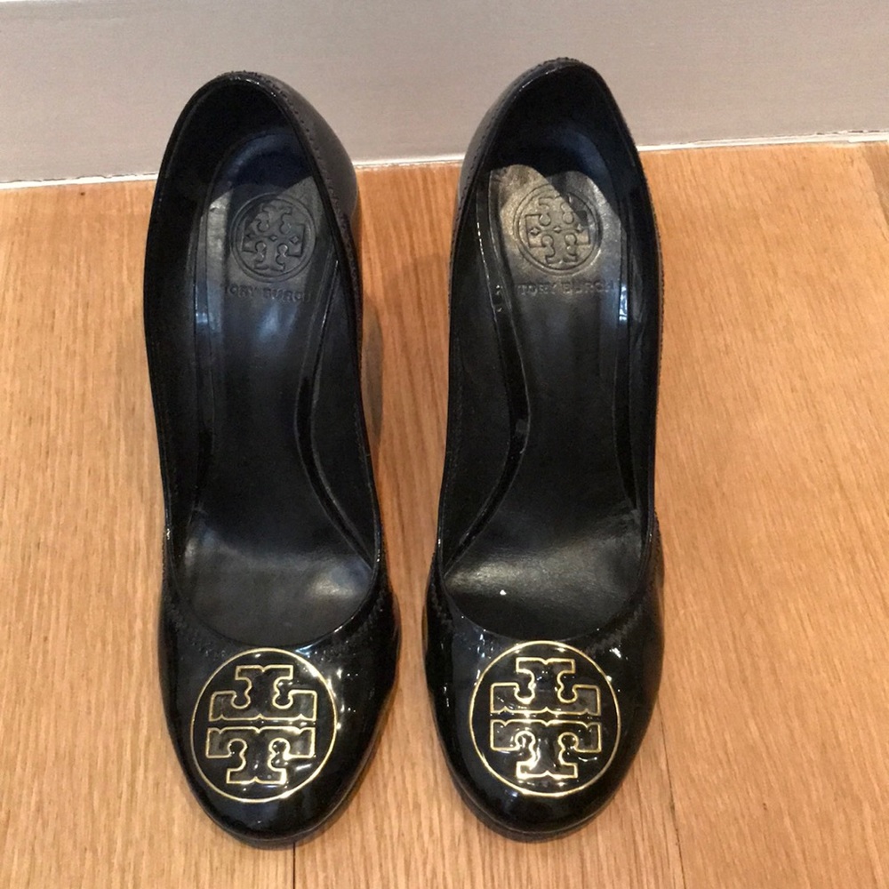 Tory Burch wedge - black patent leather size 8.5